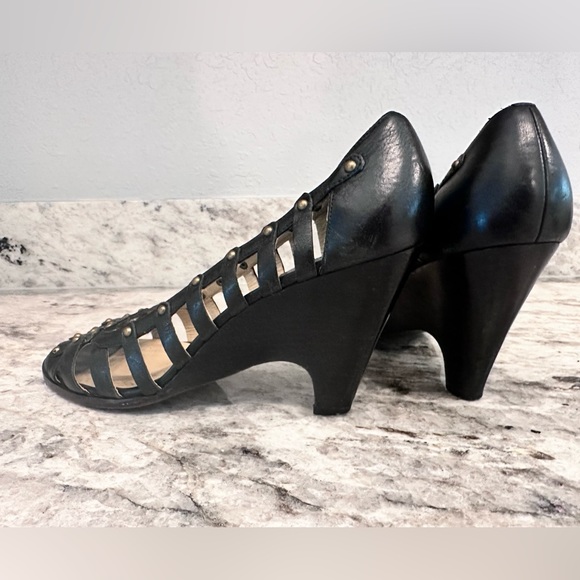 Michael Kors Black peep toe wedge pump size - Picture 5 of 6